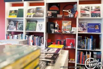 Car Book Store Shelves - AutoNet Carbooks
